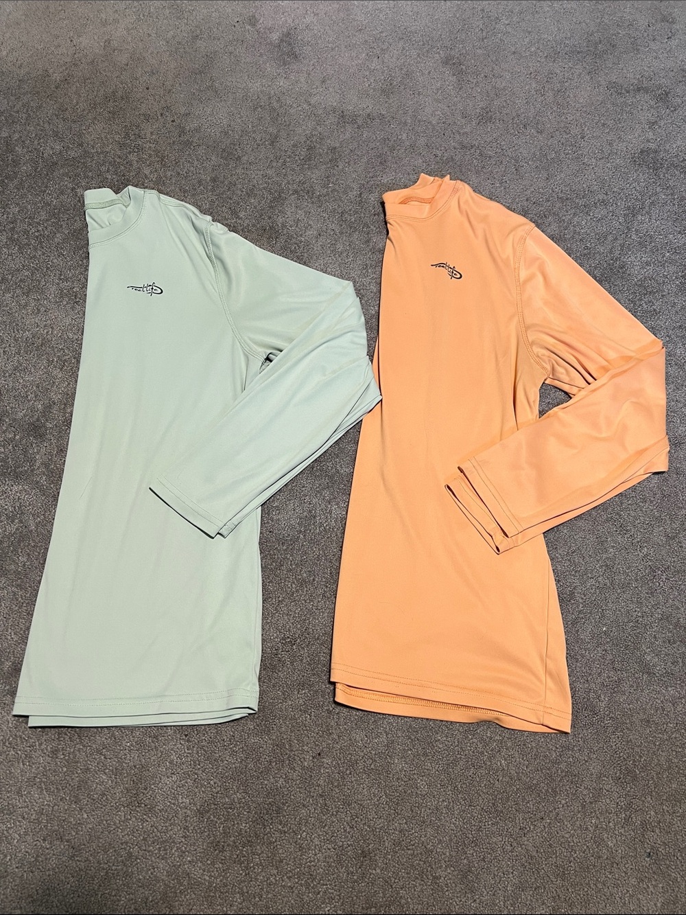 2 Reel Life UV Protection Sun Shirts Long Sleeve Size M Fishing Outdoors
